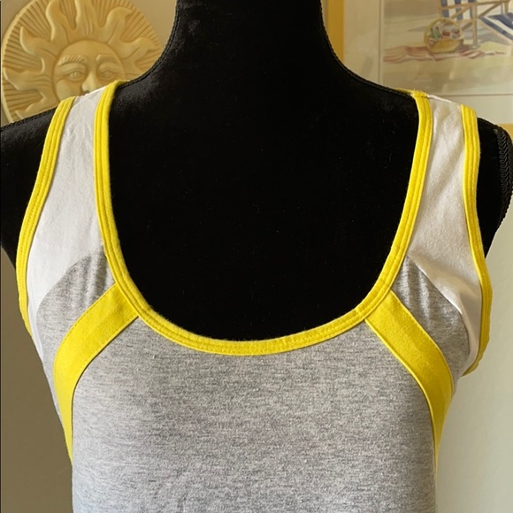 Danskin Now Active Active Wear Tank Size LG - Picture 5 of 10